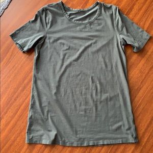 Lululemon army green T shirt size 4